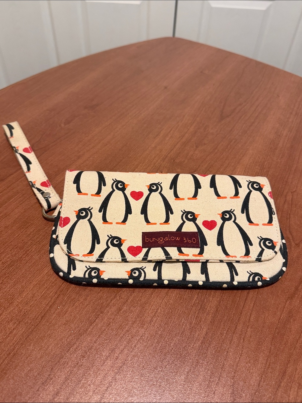 Bungalow 360 Penguin Hearts Canvas Wrislet